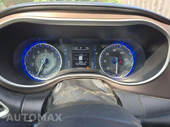 2021 Chrysler Voyager LXi 121.6" WB - miniatura 9