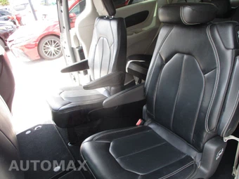 2021 Chrysler Voyager LXi 121.6" WB - miniatura 12
