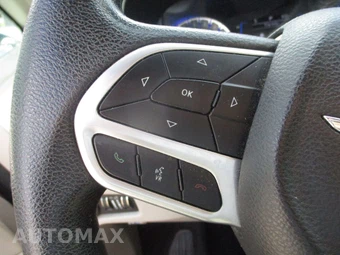 2021 Chrysler Voyager LXi 121.6" WB - miniatura 25