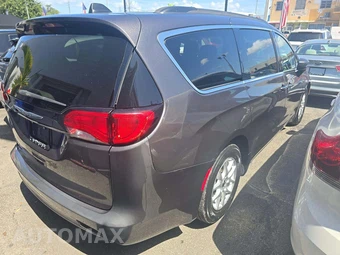 2021 Chrysler Voyager LXi 121.6" WB - miniatura 3