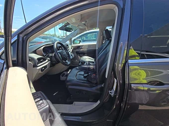 2021 Chrysler Voyager LXi 121.6" WB - miniatura 6