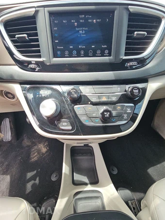 2021 Chrysler Voyager LXi 121.6" WB - miniatura 11