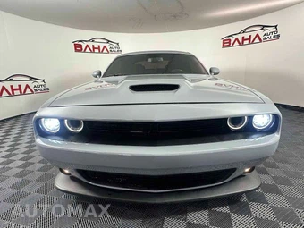 2021 Dodge Challenger GT - miniatura 13