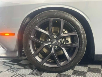 2021 Dodge Challenger GT - miniatura 14