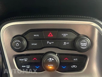 2021 Dodge Challenger GT - miniatura 32