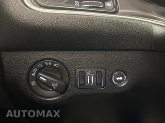 2021 Dodge Challenger GT - miniatura 35