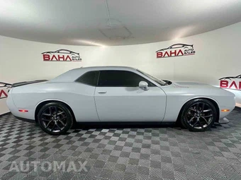 2021 Dodge Challenger GT - miniatura 9