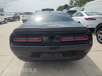 2021 Dodge Challenger R/T – miniatura 5