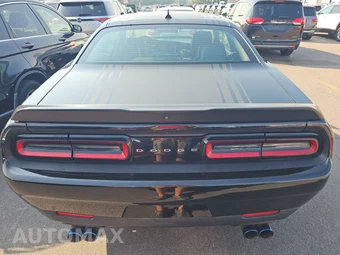 2021 Dodge Challenger R/T – miniatura 5