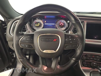 2021 Dodge Challenger R/T – miniatura 10