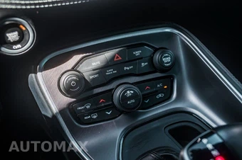 2021 Dodge Challenger R/T - miniatura 28