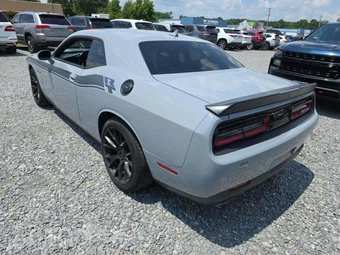 2021 Dodge Challenger R/T – miniatura 2