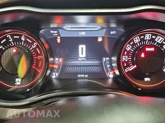 2021 Dodge Challenger R/T – miniatura 12