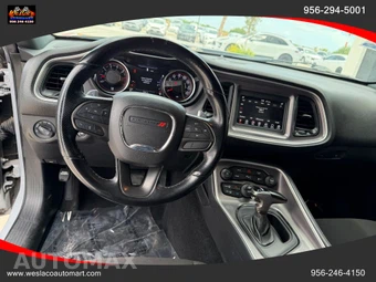 2021 Dodge Challenger R/T - miniatura 15