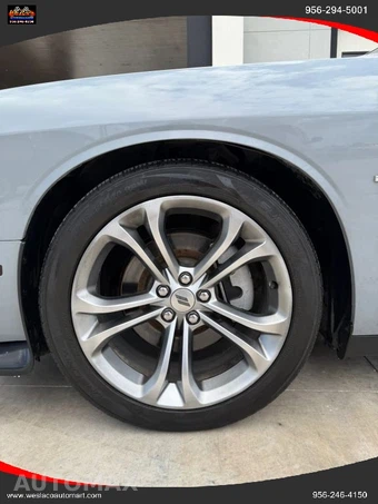 2021 Dodge Challenger R/T - miniatura 23