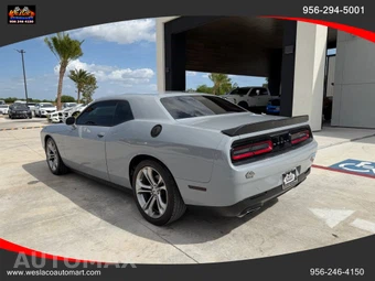 2021 Dodge Challenger R/T - miniatura 3