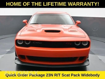 2021 Dodge Challenger R/T Scat Pack Widebody - miniatura 9