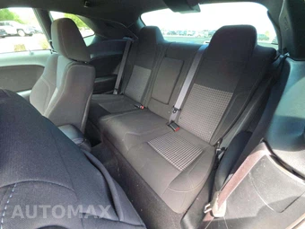 2021 Dodge Challenger SXT – miniatura 13
