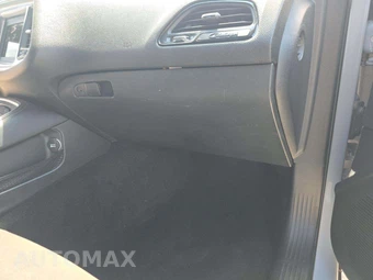 2021 Dodge Challenger SXT – miniatura 19