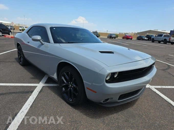 2021 Dodge Challenger SXT – miniatura 4