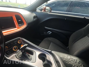2021 Dodge Challenger SXT – miniatura 11
