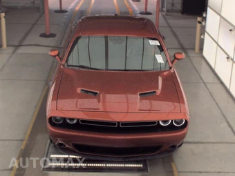 2021 Dodge Challenger SXT – miniatura 2
