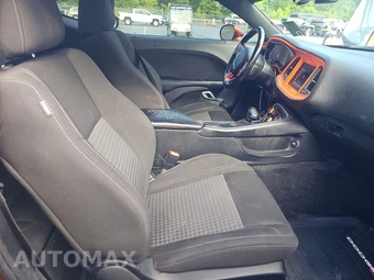 2021 Dodge Challenger SXT – miniatura 8