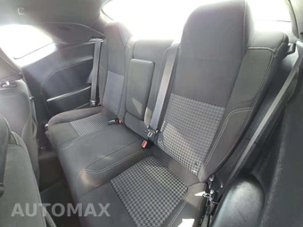 2021 Dodge Challenger SXT – miniatura 13