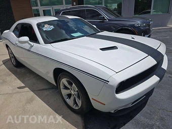 2021 Dodge Challenger SXT – miniatura 4