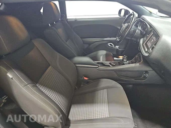 2021 Dodge Challenger SXT - miniatura 18
