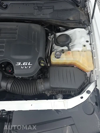 2021 Dodge Challenger SXT - miniatura 26