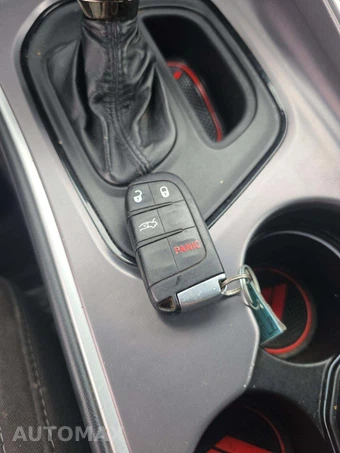 2021 Dodge Challenger SXT - miniatura 8