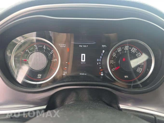 2021 Dodge Challenger SXT - miniatura 9