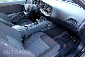 2021 Dodge Challenger SXT - miniatura 15