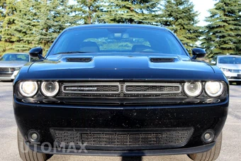 2021 Dodge Challenger SXT - miniatura 5