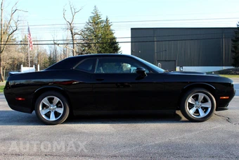2021 Dodge Challenger SXT - miniatura 6