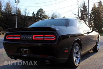 2021 Dodge Challenger SXT - miniatura 7