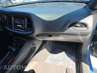 2021 Dodge Challenger SXT – miniatura 16