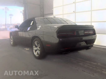 2021 Dodge Challenger SXT – miniatura 8