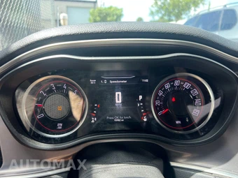 2021 Dodge Challenger SXT - miniatura 18