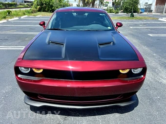 2021 Dodge Challenger SXT - miniatura 2