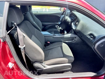 2021 Dodge Challenger SXT - miniatura 9