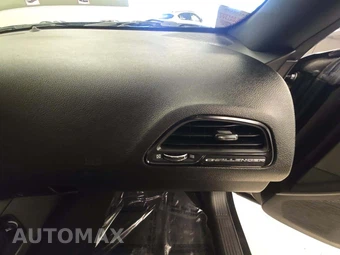 2021 Dodge Challenger SXT – miniatura 19