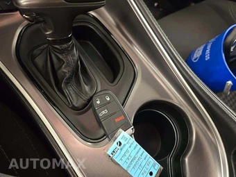 2021 Dodge Challenger SXT – miniatura 8