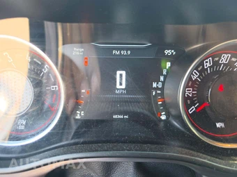 2021 Dodge Challenger SXT - miniatura 9