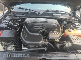 2021 Dodge Challenger SXT – miniatura 15