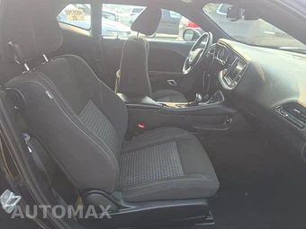 2021 Dodge Challenger SXT – miniatura 8