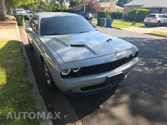 2021 Dodge Challenger SXT – miniatura 3