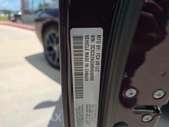 2021 Dodge Challenger SXT – miniatura 5