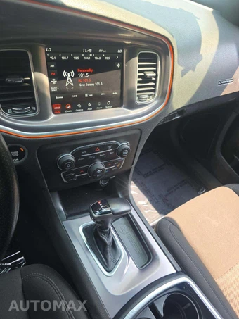 2021 Dodge Charger GT - miniatura 7